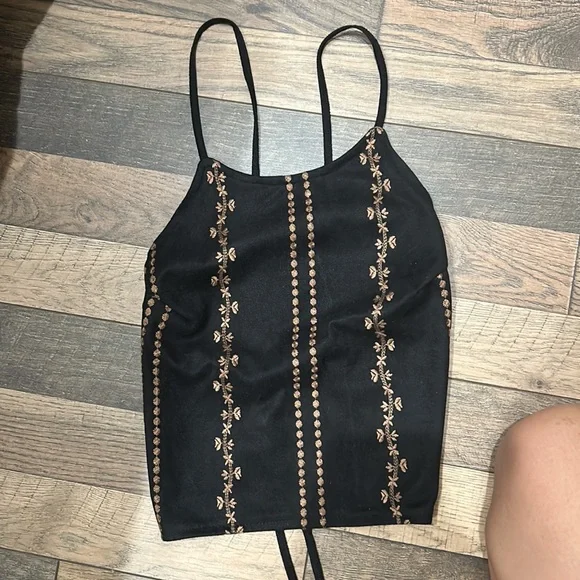 honey belle black embroidered suede open back halter top size small - Picture 4 of 9